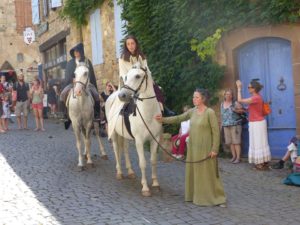 defile_medievales_cordes_2018